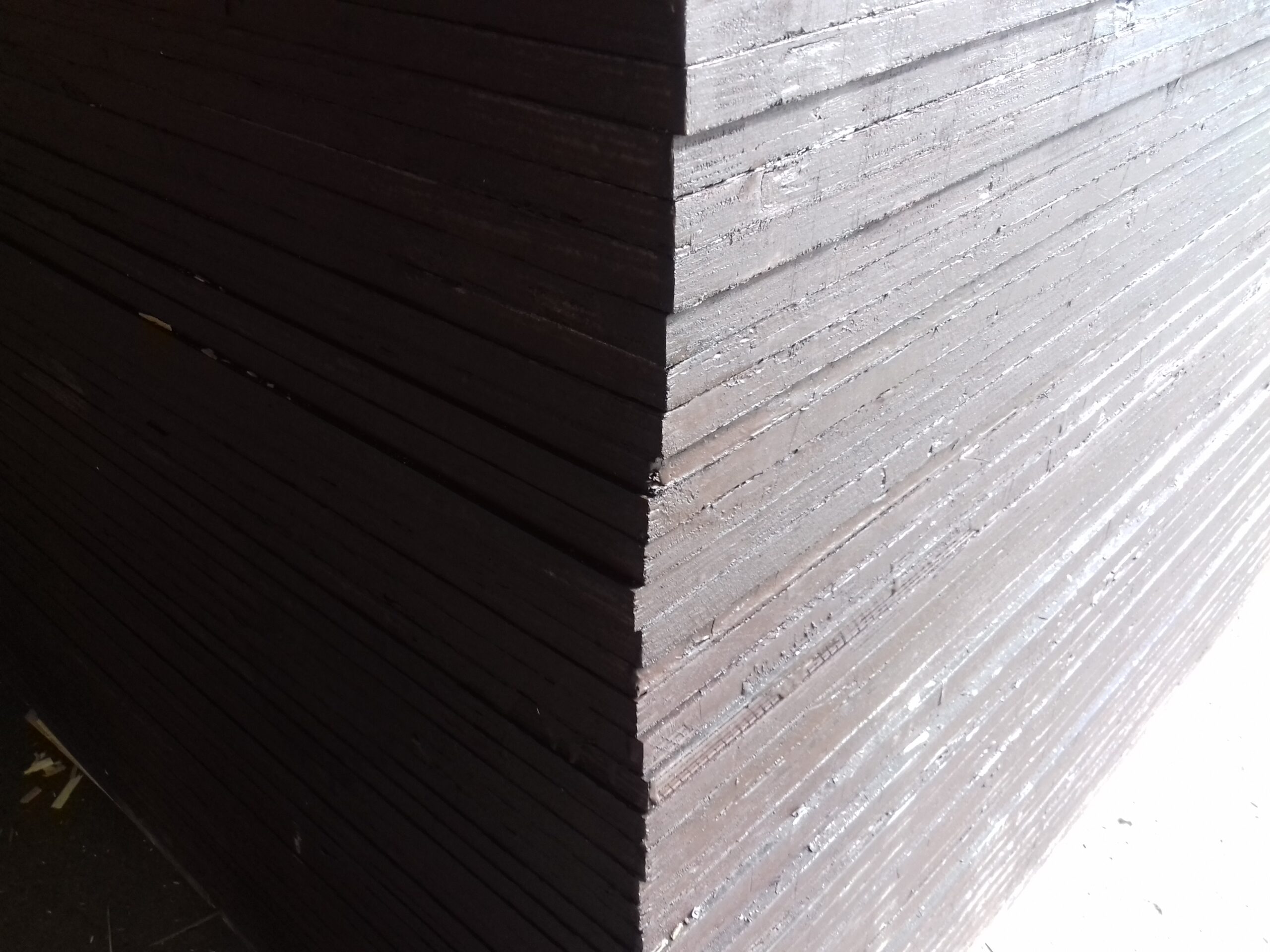 Populier betonplex plaat 18mm, 2500x1250mm ( Pakket à 52 stuks )